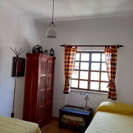 House With 3 Bedrooms In Santo Isidoro With Wonderful Sea View Enclosed Garden And Wifi Semesterbostad